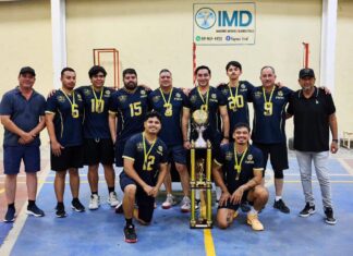 PREMIACIÓN DE TORNEO DE VÓLEIBOL