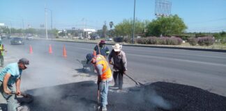 DA SEGUIMIENTO MUNICIPIO A REPARACIÓN DE BACHES EN CARRETERA A RÍO BRAVO