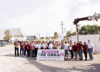 TIENE VILLARREALES ILUMINACIÓN EN ACCESO PRINCIPAL