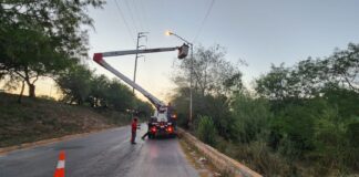 REALIZÓ GOBIERNO DE CARLOS PEÑA ORTIZ MANTENIMIENTO DE ALUMBRADO EN BULEVARES Y COLONIAS
