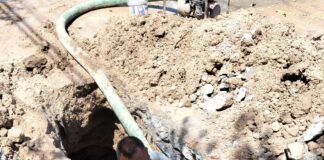 ATENDIÓ COMAPA FUGAS DE AGUA POTABLE EN DISTINTOS SECTORES DE LA CIUDAD