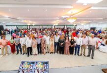 FESTEJARON ALCALDE CARLOS PEÑA ORTIZ Y LA SENADORA MAKI ESTHER ORTIZ DOMÍNGUEZ 63 ANIVERSARIO DE SINDICATO CON LOS TRABAJADORES DEL AYUNTAMIENTO