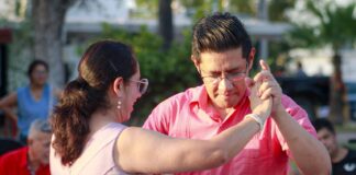 IMPULSA GOBIERNO DE CARLOS PEÑA ORTIZ LA TRADICIÓN DEL DANZÓN CON CLASES GRATUITAS