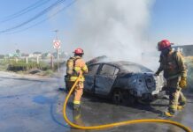 ATENDIÓ GOBIERNO MUNICIPAL INCENDIO DE VEHÍCULO EN COLONIA VISTA HERMOSA