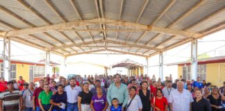 LLEVÓ CARLOS PEÑA ORTIZ PROGRAMA DE SUBSIDIO DEL AGUA A RINCÓN DE LAS FLORES