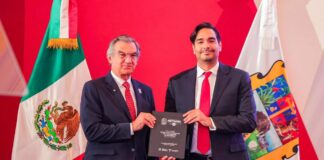 RINDIÓ ALCALDE CARLOS PEÑA ORTIZ SU SEGUNDO INFORME DE GOBIERNO ANTE EL GOBERNADOR AMÉRICO VILLARREAL ANAYA Y FAMILIAS REYNOSENSES