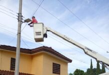 SERVICIOS PÚBLICOS ATIENDE REPORTE DE ALUMBRADO EN LA COLONIA FRANCISCO SARABIA
