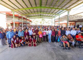 LLEVÓ CARLOS PEÑA ORTIZ BRIGADA DIF EN TU COLONIA A LA BENITO JUÁREZ