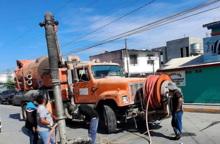 DA MANTENIMIENTO COMAPA A INFRAESTRUCTURA PLUVIAL EN FRACC. REYNOSA
