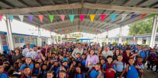 ENTREGÓ CARLOS PEÑA ORTIZ MÁS DE 500 MOCHILAS CON KITS ESCOLARES EN LA PRIMARIA IZTACCÍHUATL