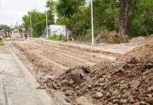 AVANZA PAVIMENTACIΓN DE LA CALLE OCTAVA; FORTALECERΓ LA MOVILIDAD Y LA SEGURIDAD VIAL