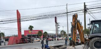 ATIENDE COMAPA REPORTES DE FUGAS DE AGUA POTABLE EN DISTINTOS SECTORES DE REYNOSA