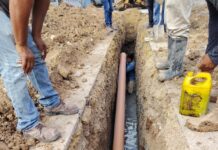 INICIΓ COMAPA REHABILITACIΓN DE DRENAJE SANITARIO EN LA COLONIA LAS CUMBRES